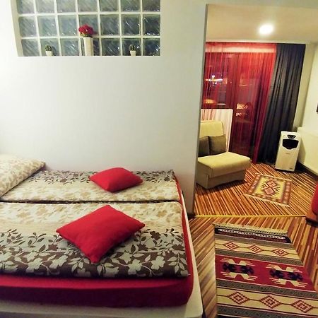 B&B Bazeni Сараево Екстериор снимка