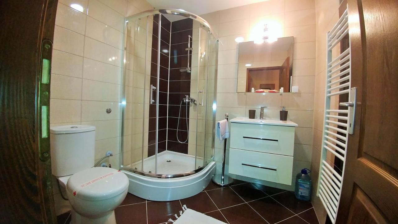 B&B Bazeni Сараево Екстериор снимка