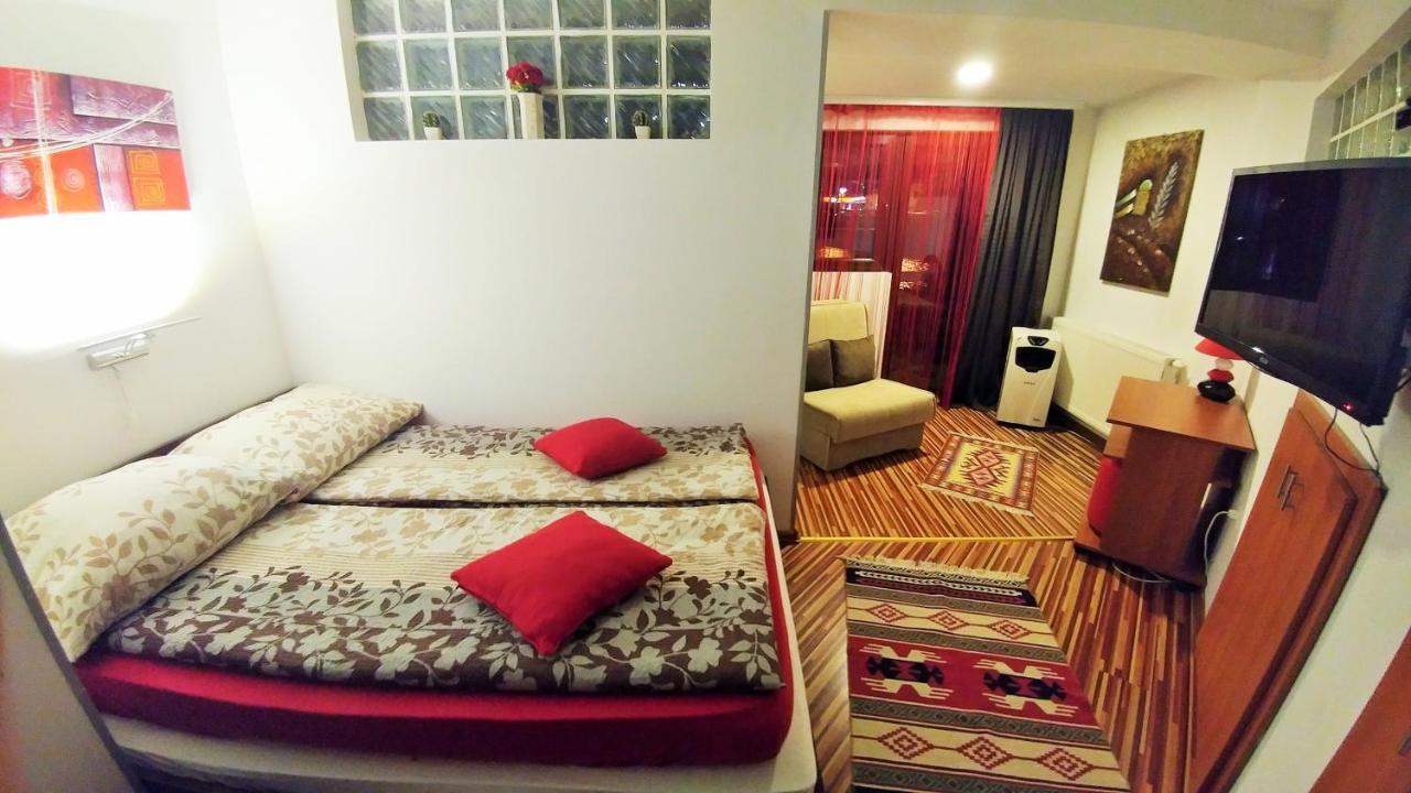 B&B Bazeni Сараево Екстериор снимка