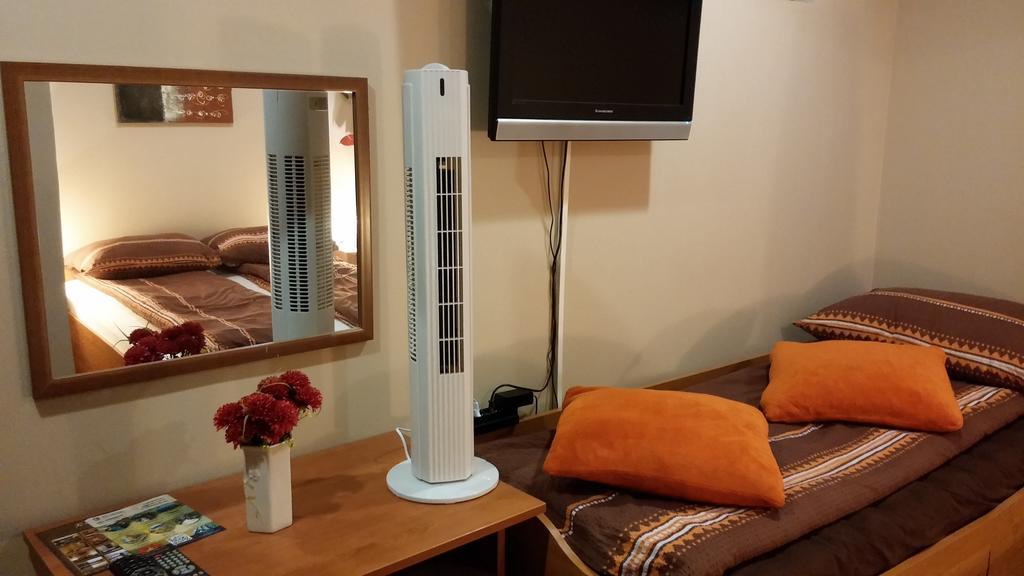 B&B Bazeni Сараево Стая снимка