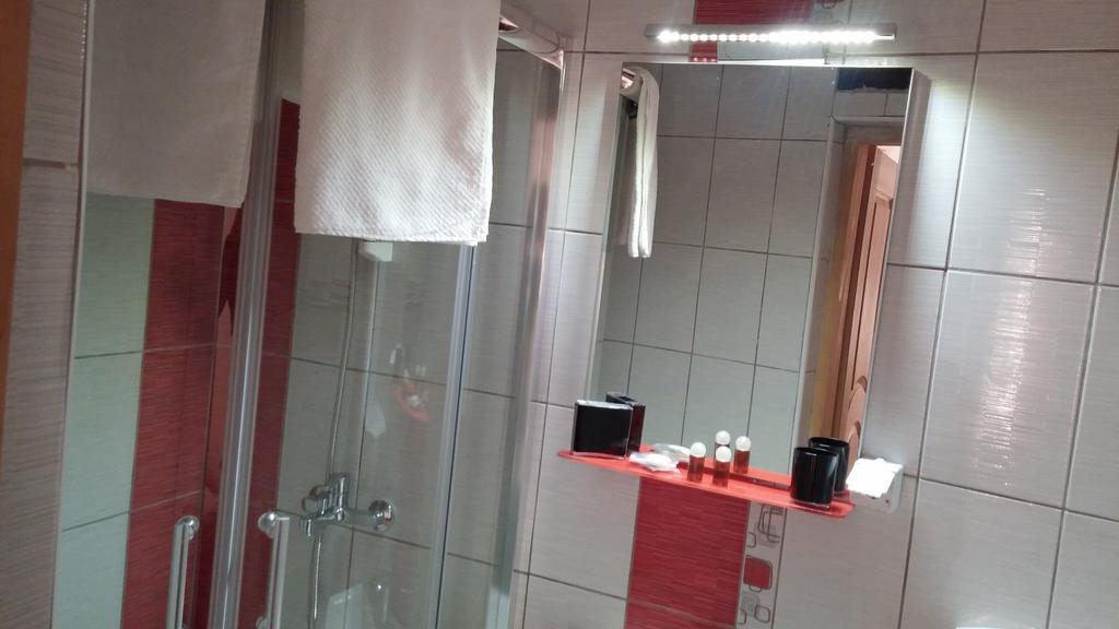 B&B Bazeni Сараево Стая снимка