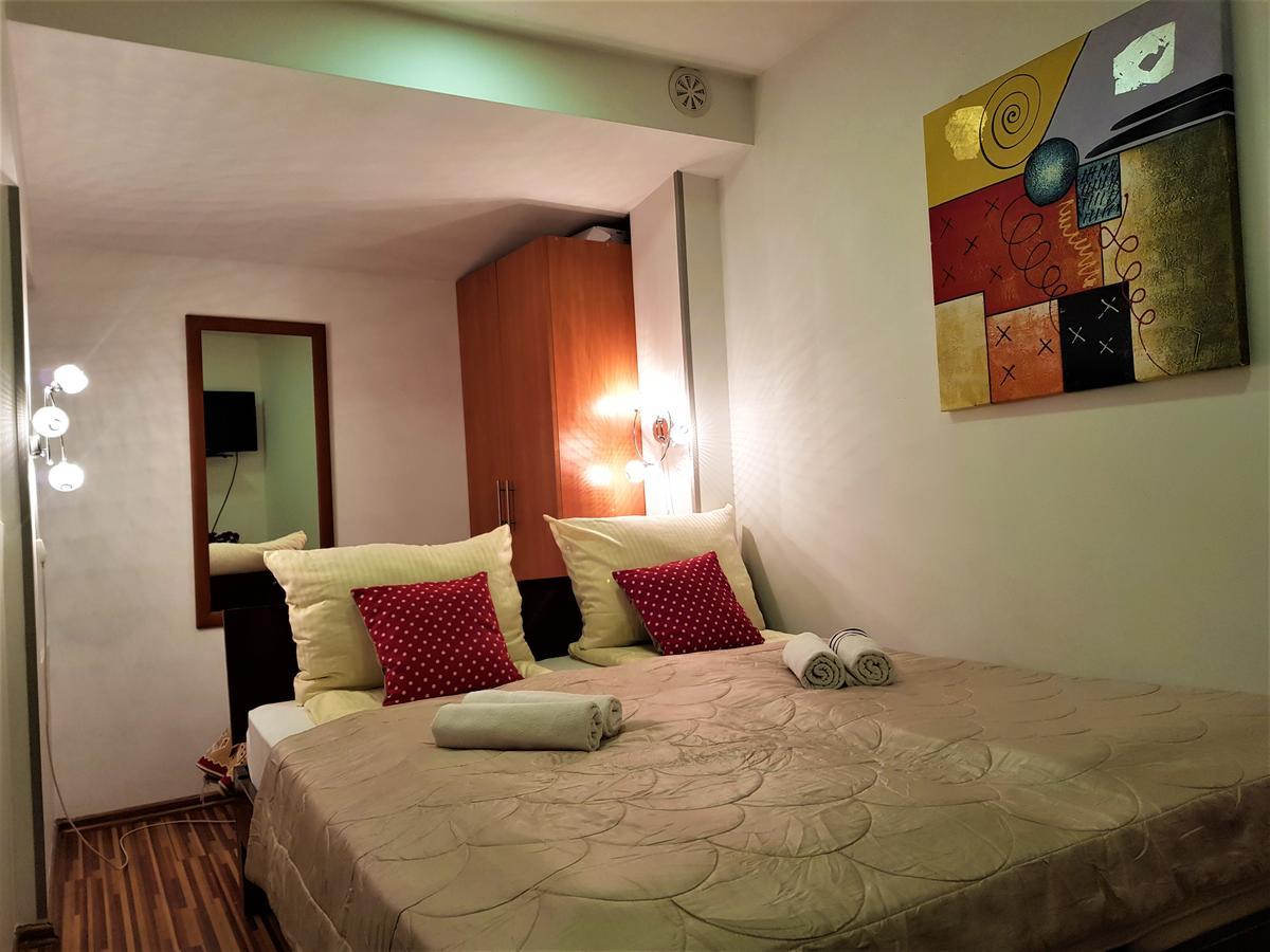 B&B Bazeni Сараево Екстериор снимка