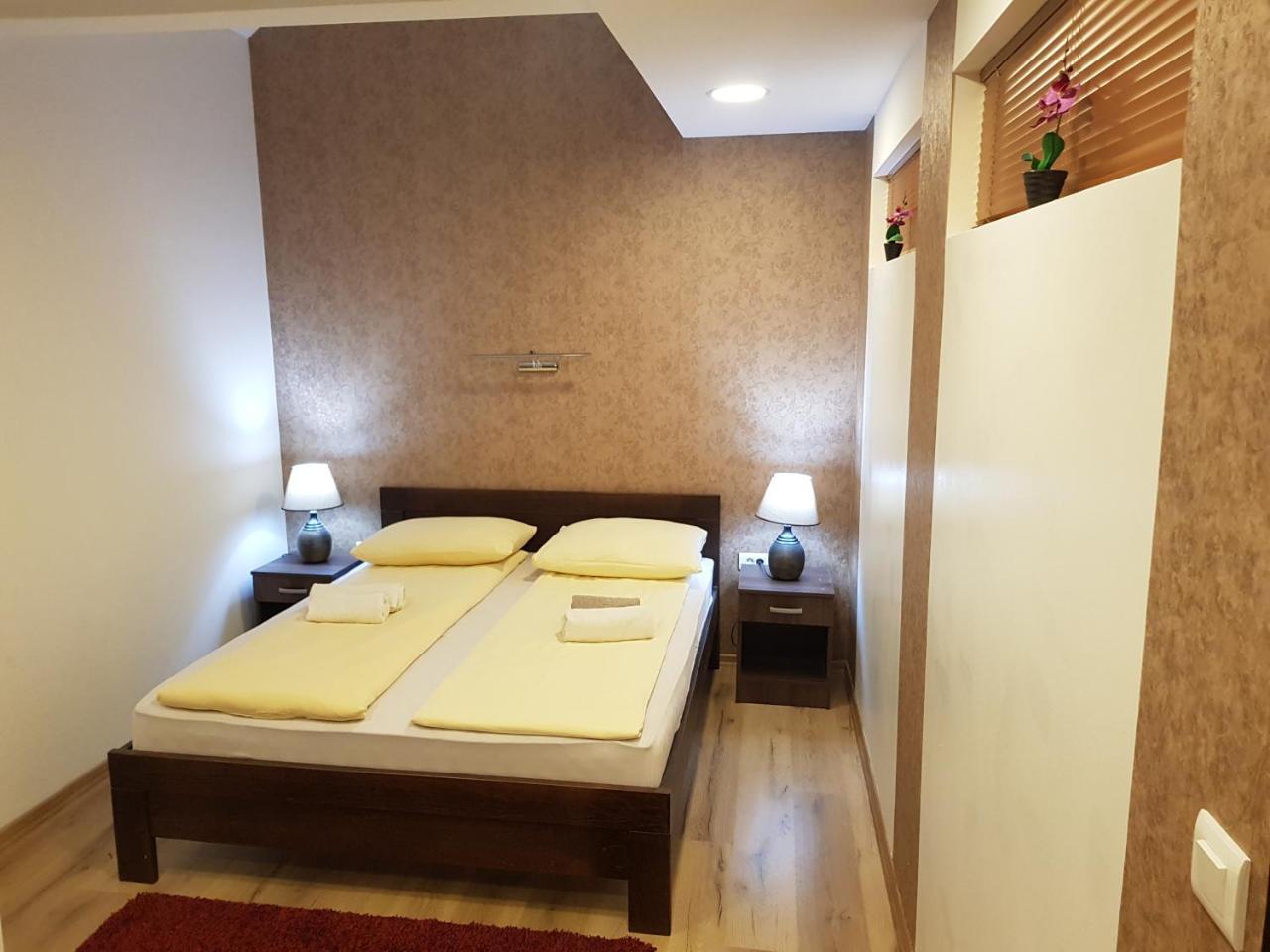 B&B Bazeni Сараево Екстериор снимка